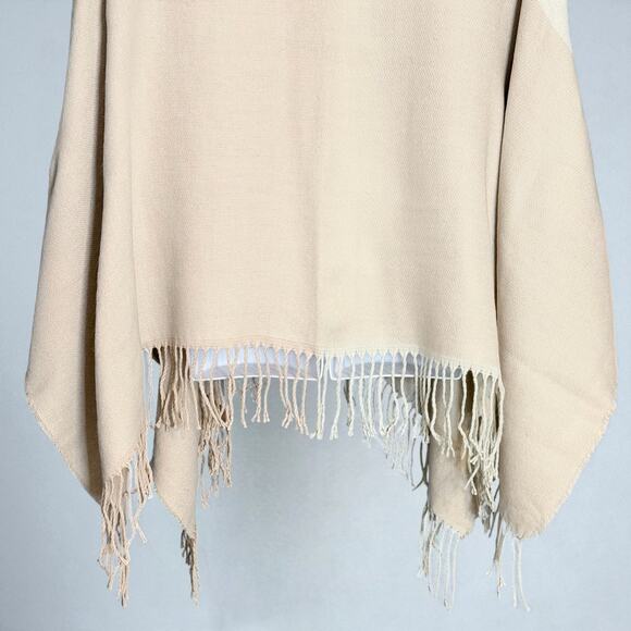 Soia & Kyo Colorblock Fringe Wrap Shawl Scarf Pink Beige Boho Poncho One Size - Picture 8 of 8